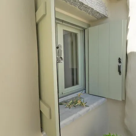 מלון דירות Melias Olive Retreat 3*