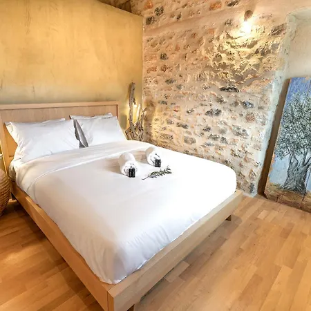 Melias Olive Retreat מלון דירות 3*