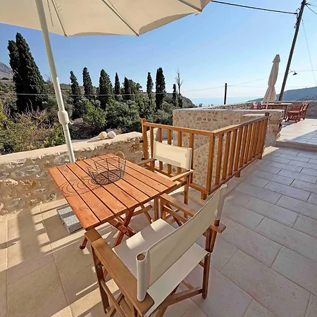 Melias Olive Retreat מלון דירות Kelefa
