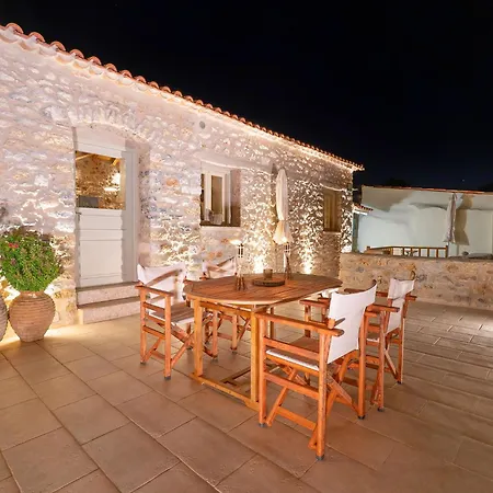 מלון דירות Melias Olive Retreat 3*