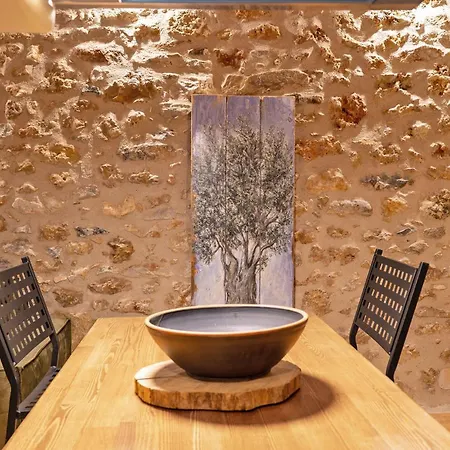 Melias Olive Retreat מלון דירות 3*